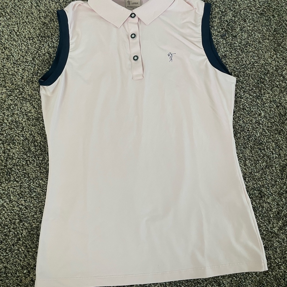 Elegant Women's Light Pink Sleeveless Golf Top